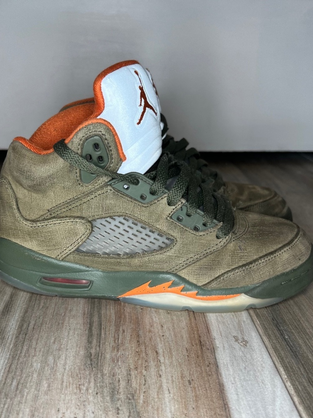 Nike Air Jordan 5 Retro Olive Green Orange 2023 Youth Size 4Y High Top